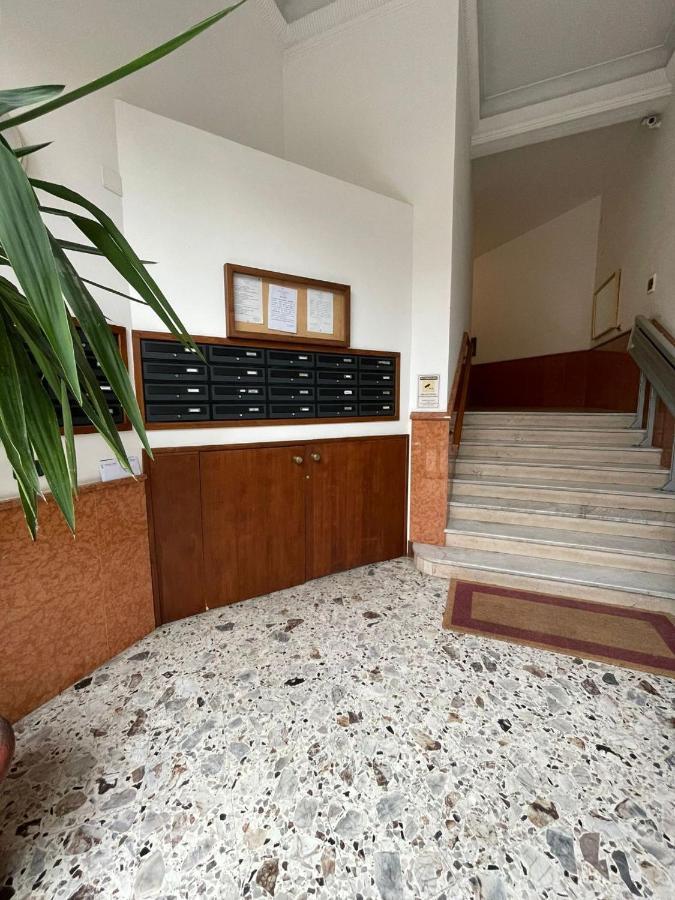 Starhost - Casa Giulia Lägenhet Salerno Exteriör bild